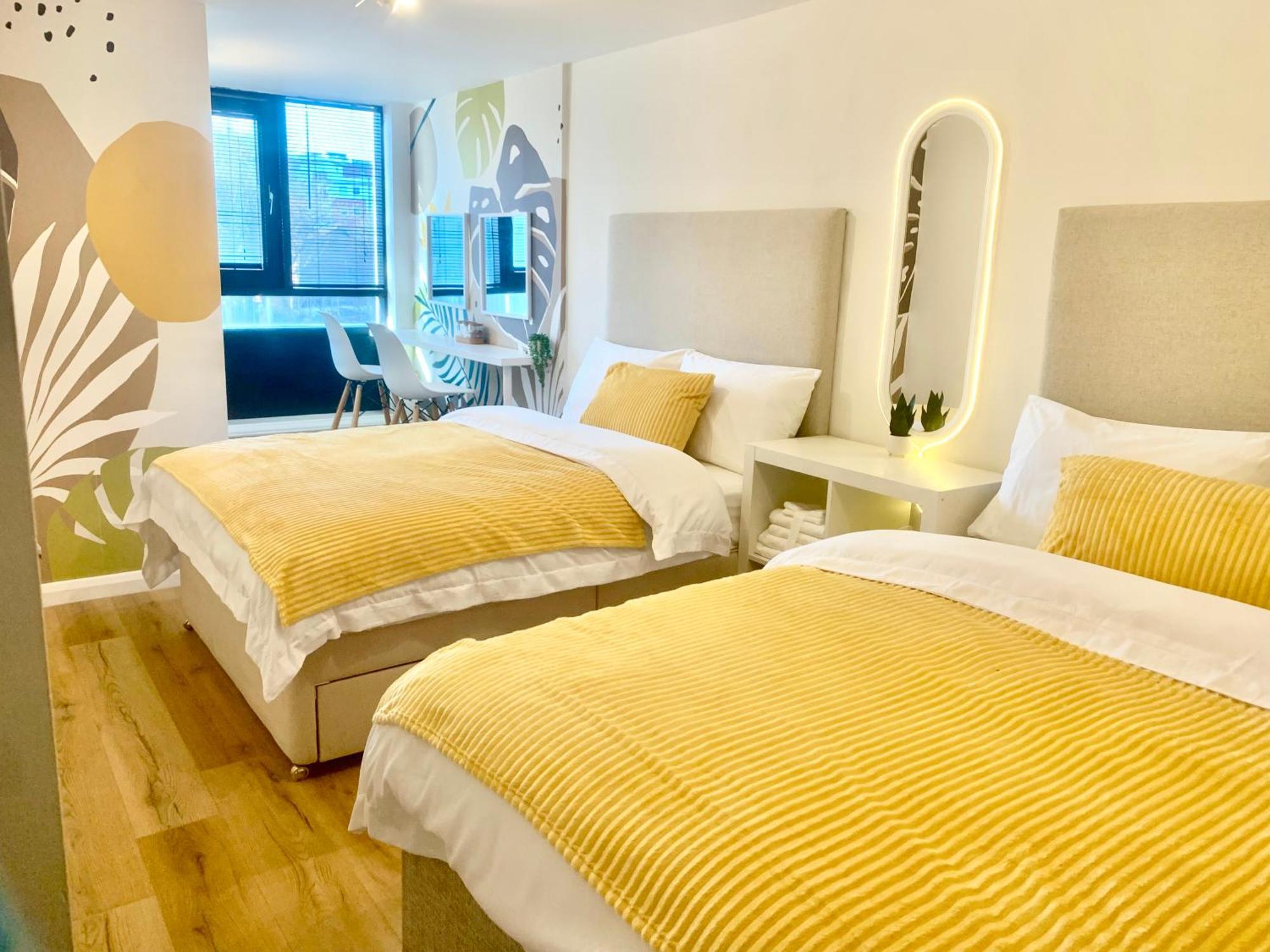 Large Stylish 3 Bedroom City Centre Apartment Free Secure Parking ليفربول المظهر الخارجي الصورة